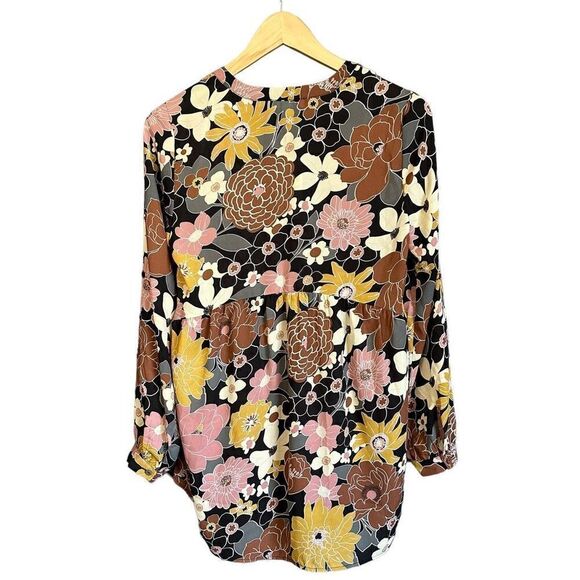 DR2 Floral Tie Front Cuffed Sleeve Floral Peasant Blouse - Picture 5 of 8